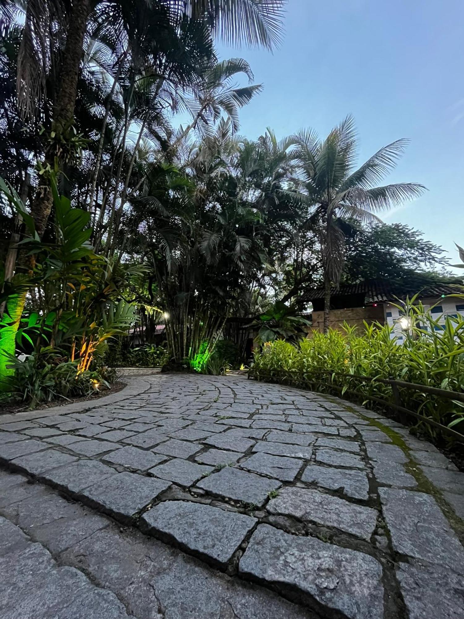 Garden Hotel Παρατί Εξωτερικό φωτογραφία